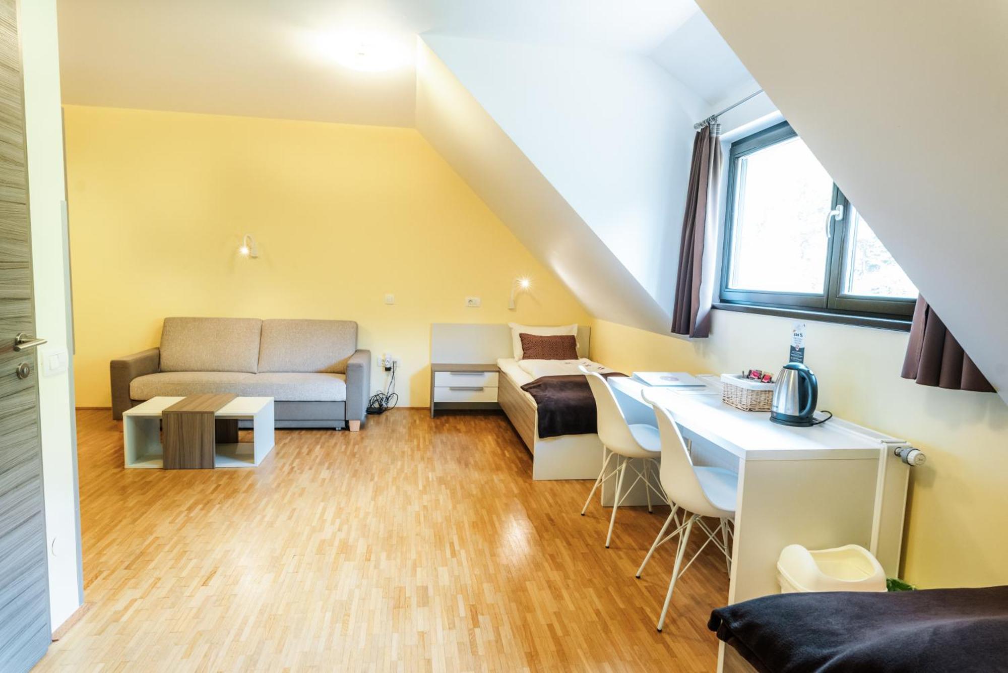 Dvorec Trebnik - Sobe Slovenske Konjice Exteriér fotografie