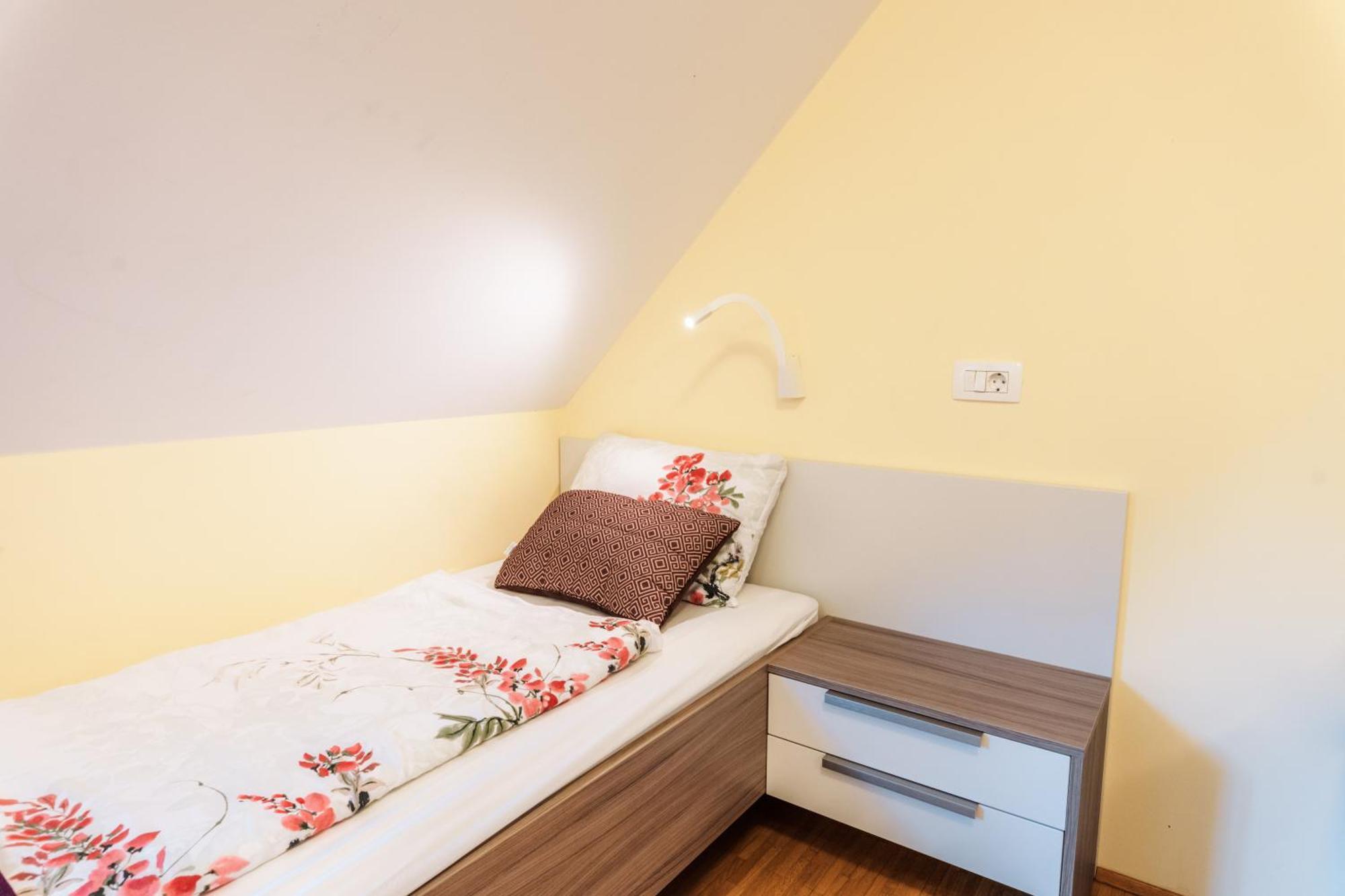 Dvorec Trebnik - Sobe Slovenske Konjice Exteriér fotografie